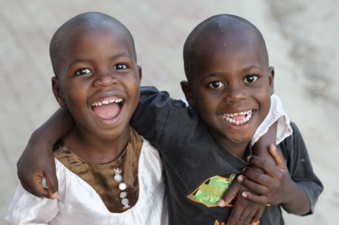 Děti a komunita projektu Karibu Nyumbani v Tanzanii